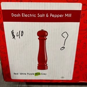 Blue – electric salt and pepper mill
